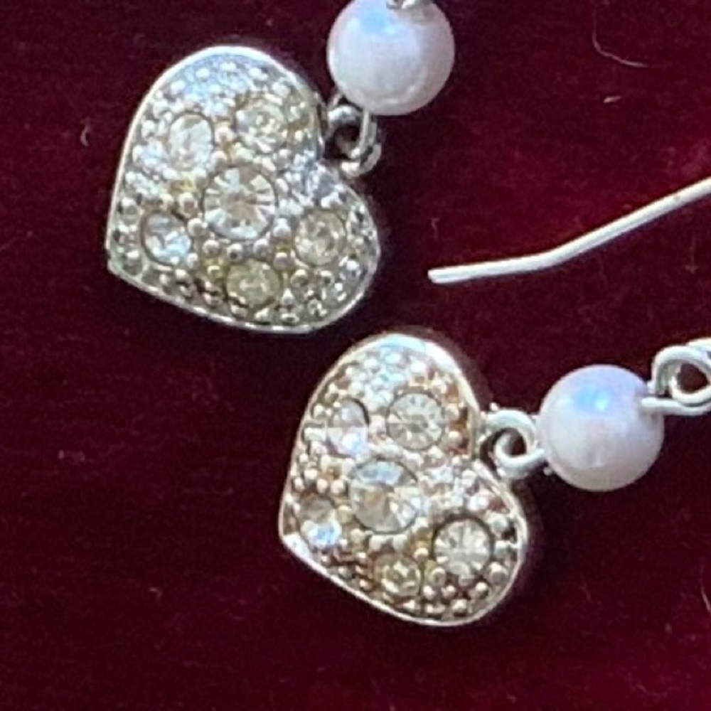 Sweetheart Earrings with Pearls